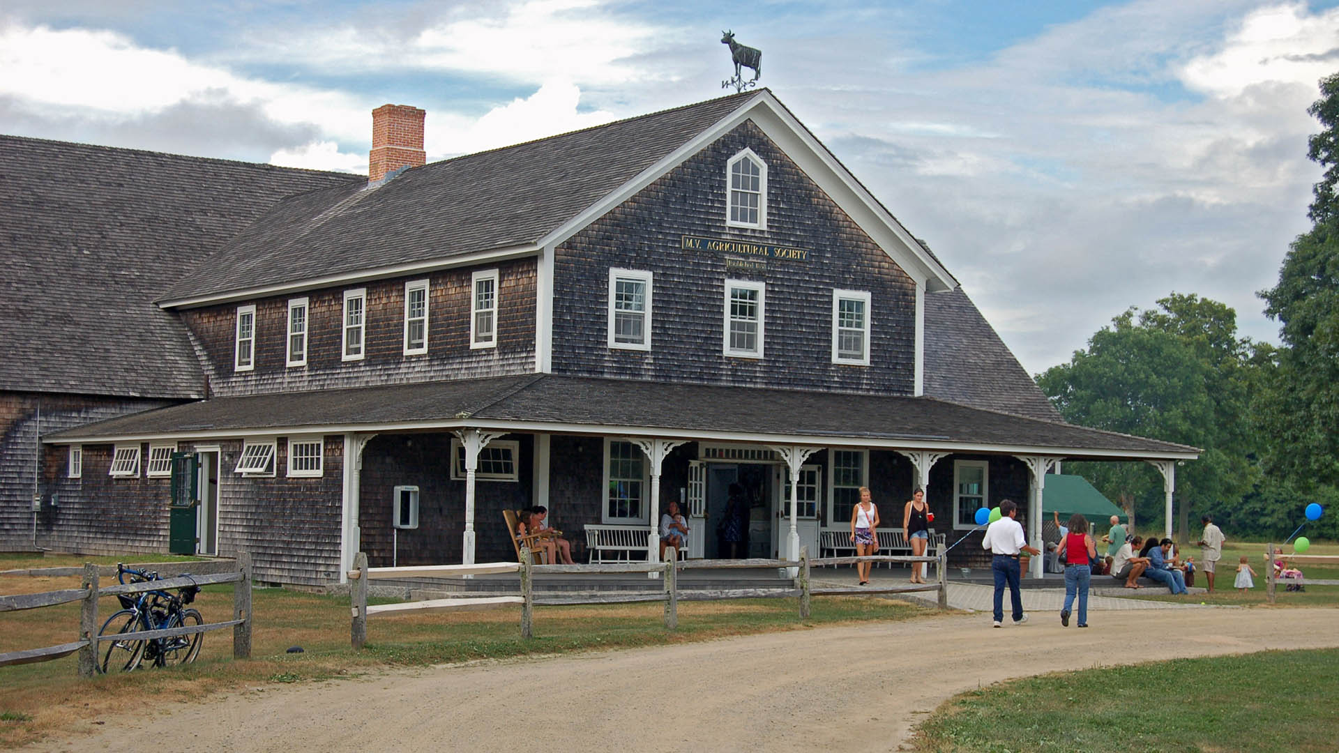 Martha's Vineyard Real Estate and Vacation Rentals