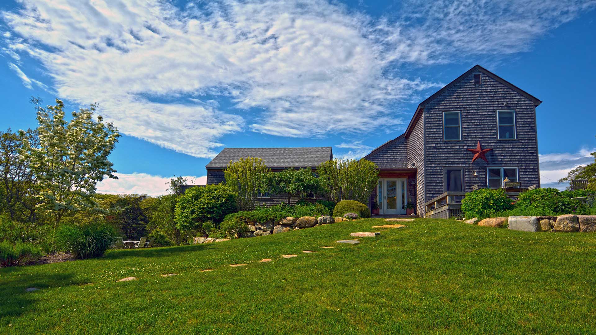 Martha's Vineyard Real Estate and Vacation Rentals