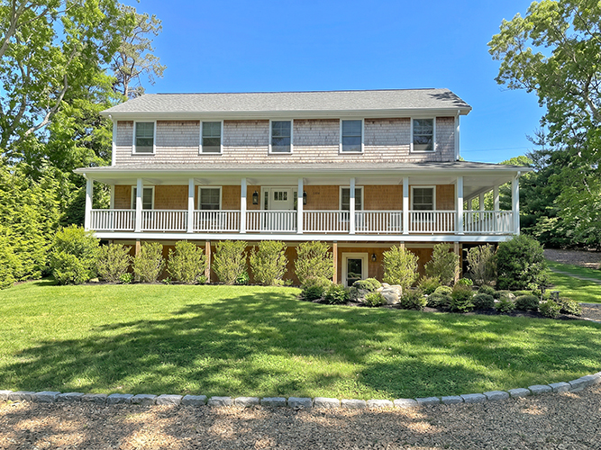 151 Tashmoo Avenue, Vineyard Haven