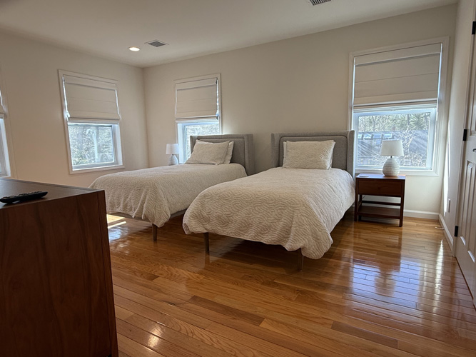 151 Tashmoo Avenue, Vineyard Haven