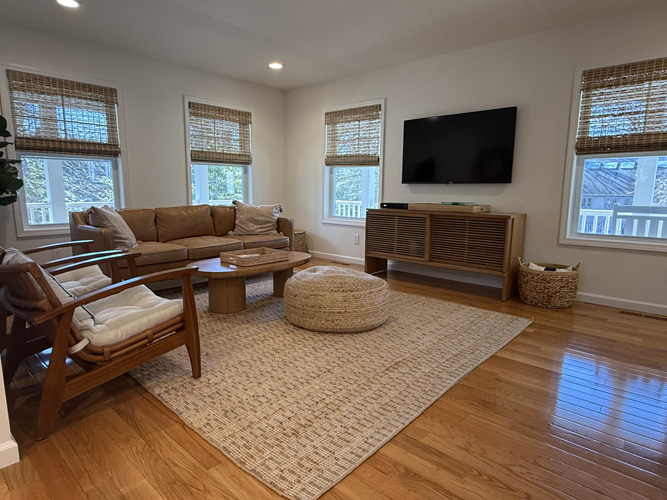 151 Tashmoo Avenue, Vineyard Haven