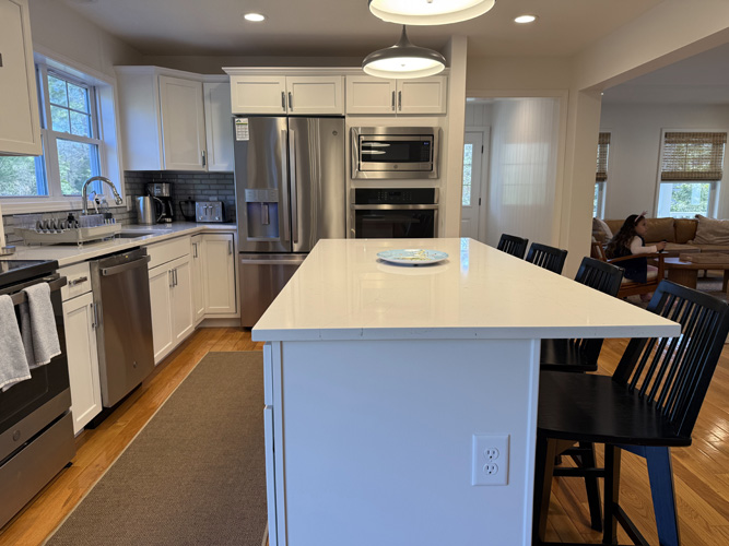 151 Tashmoo Avenue, Vineyard Haven