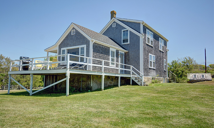 71 Lighthouse Road - Aquinnah, Martha's Vineyard