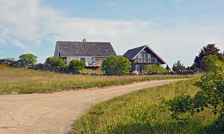 15 Lake Road - Chilmark, Martha's Vineyard