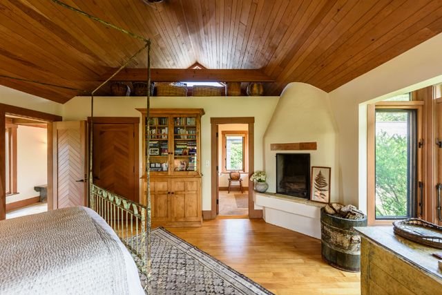 Property Photo 25