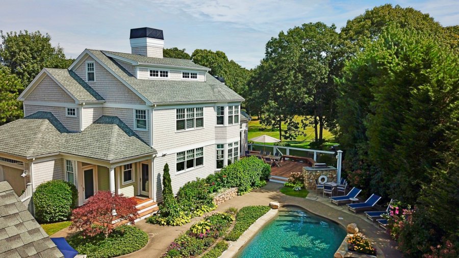 Property Photo 1