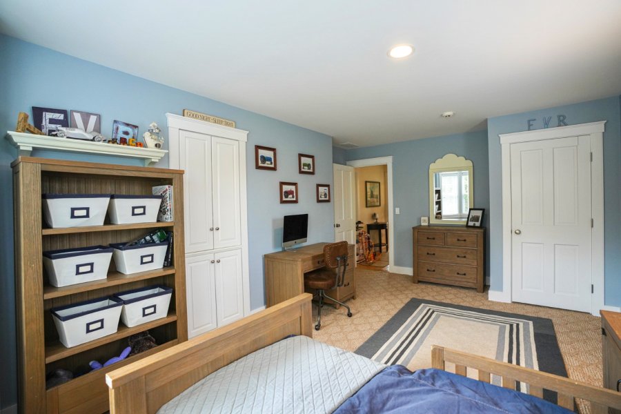 Property Photo 28