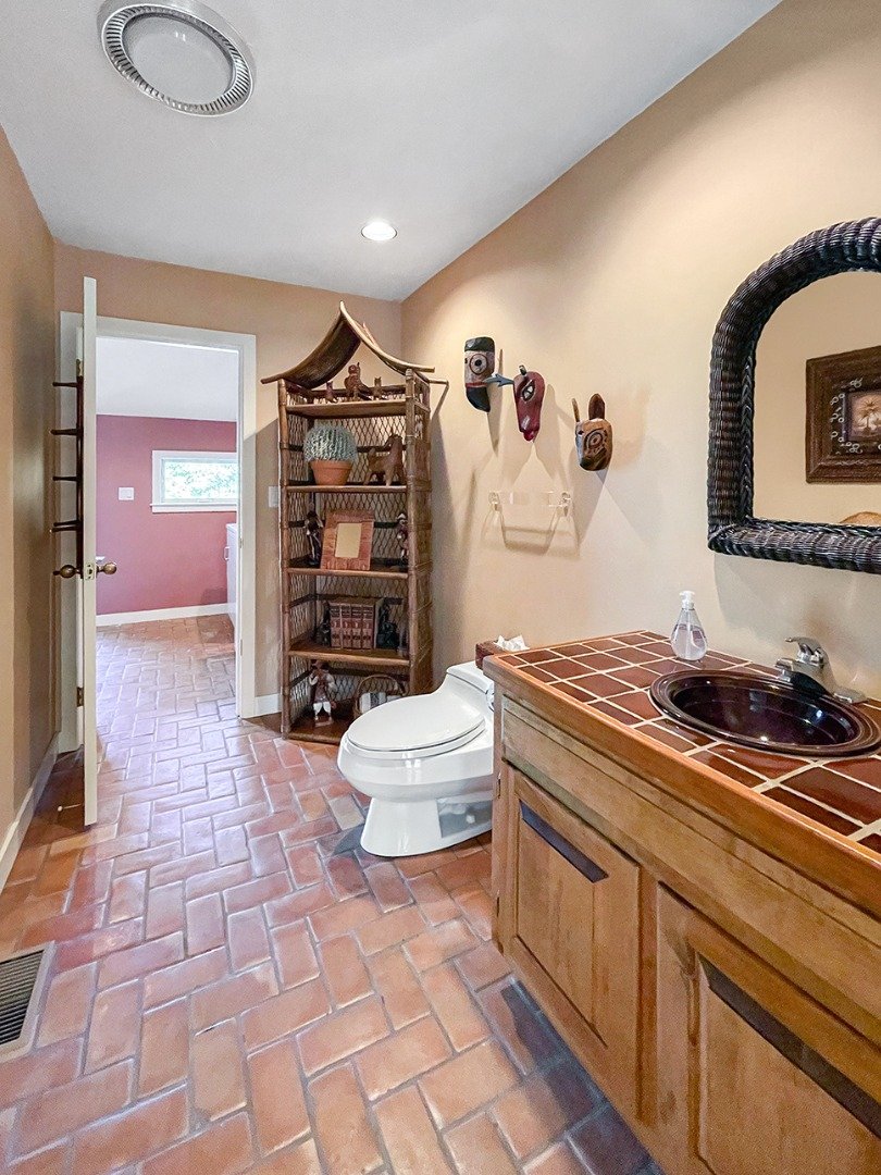 Property Photo 33