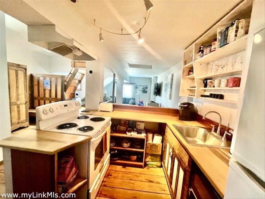 Property Photo 31