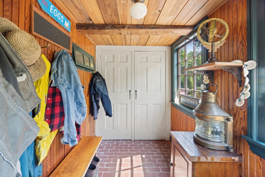 Property Photo 32