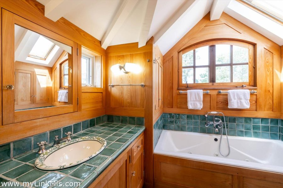 Property Photo 23