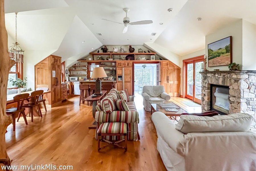 Property Photo 31