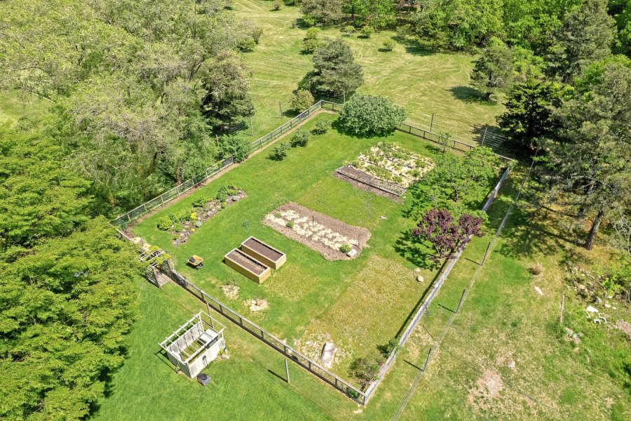 Property Photo 30