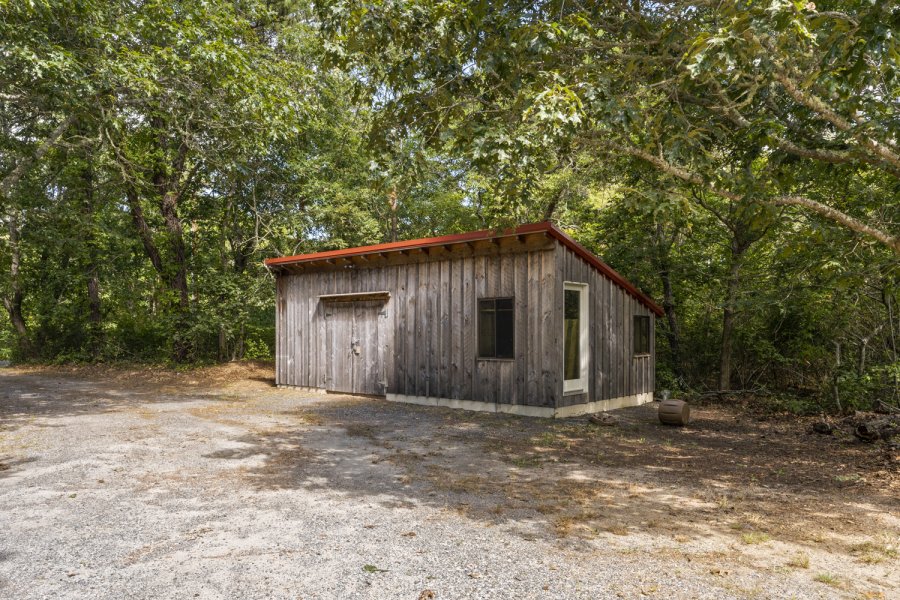 Property Photo 28