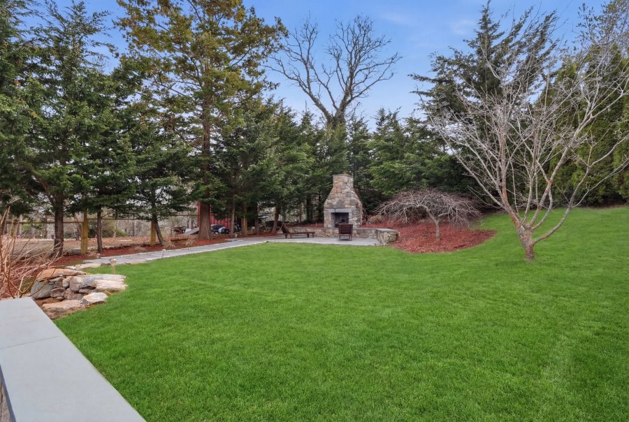 Property Photo 23