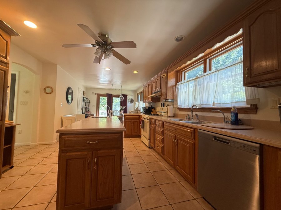 Property Photo 25