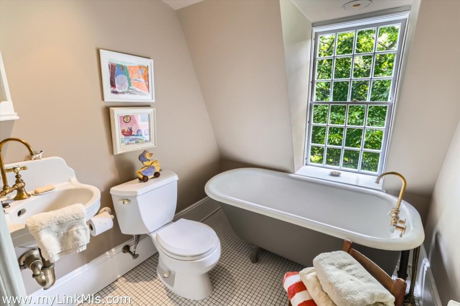 Property Photo 36