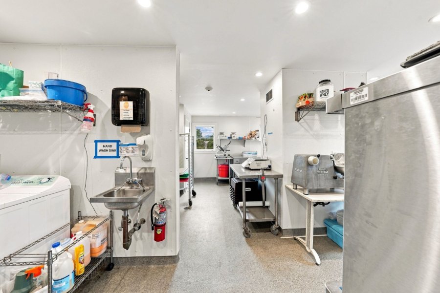 Property Photo 33