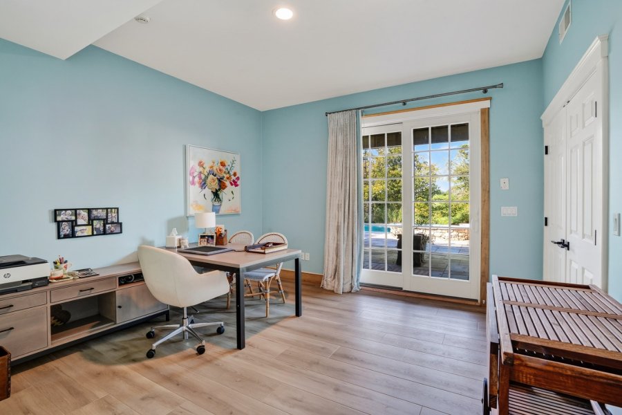 Property Photo 32
